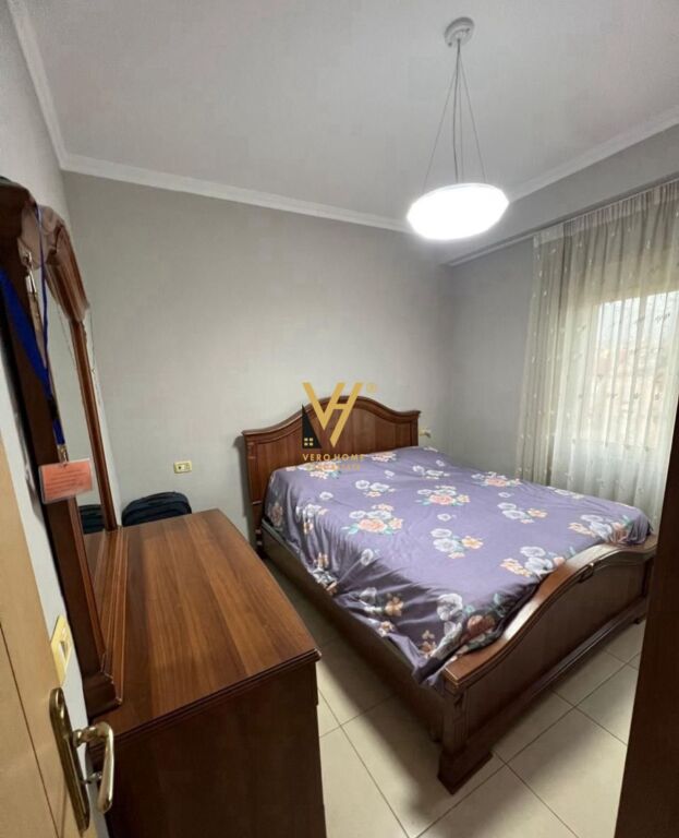 JEPET APARTAMENT 2+1 ME QIRA TE KODRA E PRIFTIT 500 EURO