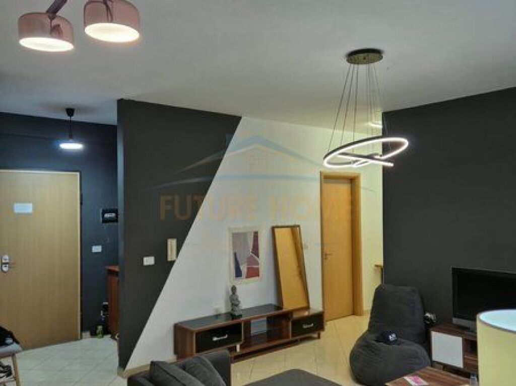 QERA APARTAMENT 2+1+PARKIM RROTONDO ASTIRIT