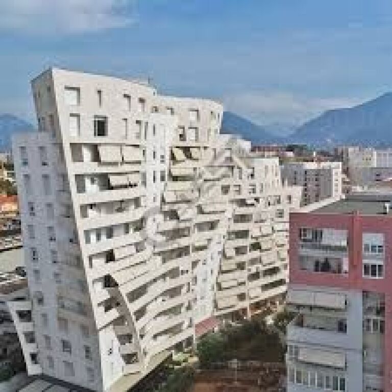 Affittasi 1+1 via Frosina Plaku