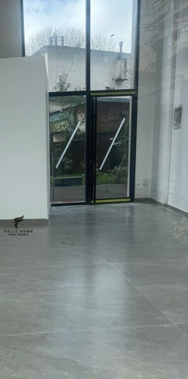 ZYRE ME QERA 35 M2 QENDER 500 EURO