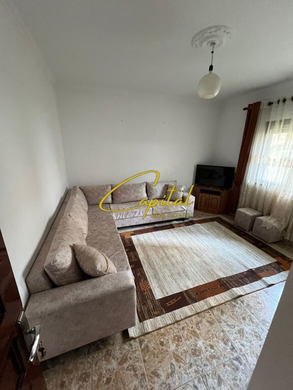 APARTAMENT ME QIRA 1+1 QYTET STUDENTI 40.000 LEKE
