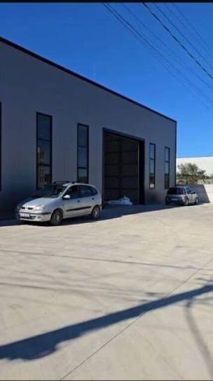 EKSKLUZIVE, Kapanon me qera ne Autostraden Tirane- Durres