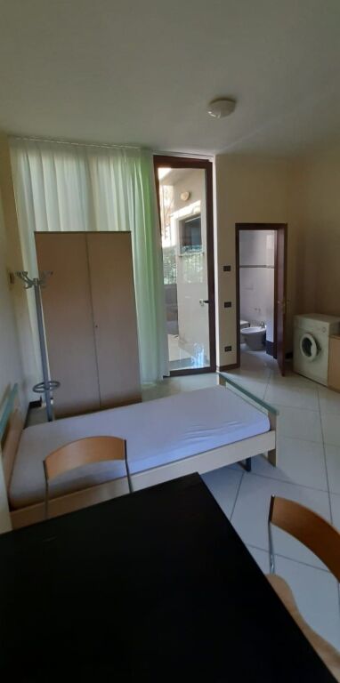 Garsoniere per qira ne Kinostudio.