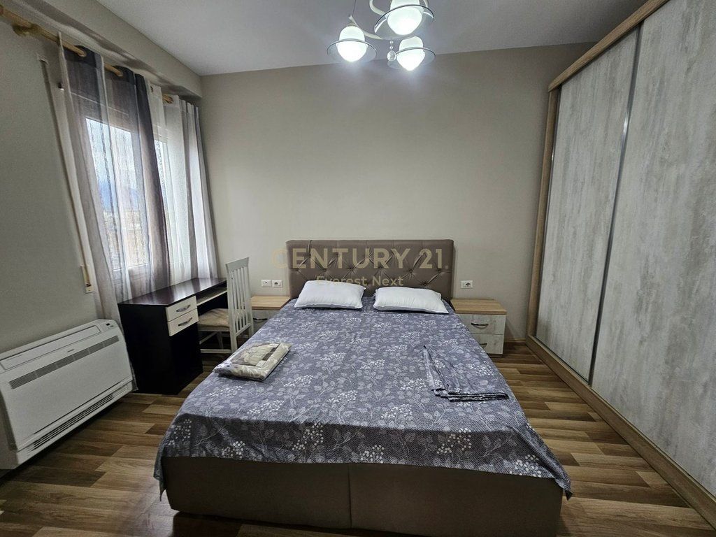 Apartament 1+1 me qira pranë Gjimnazit Partizani