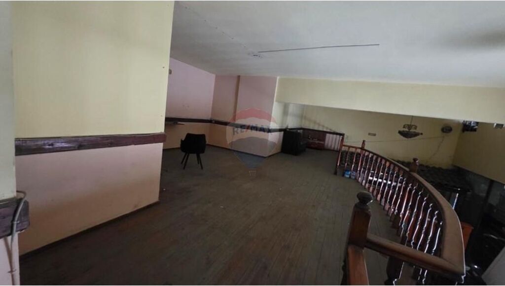 🏡 Vilë – Për Shitje – Rruga Ali Demi, Vlorë