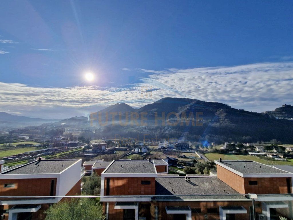 Qera, Vile me pishine, Rezidenca Olive Grove