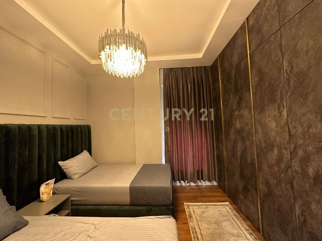 Apartament luksoz 2+1+Post Parkimi me qira prane Teg