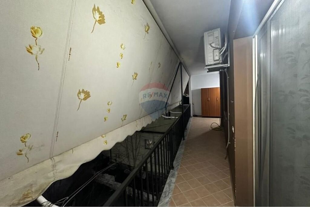 Apartament 3+1 me Depo në Astir