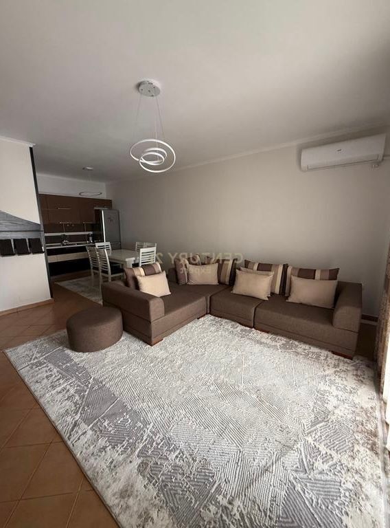 Jepet apartament me qera 2+1 +2Astir