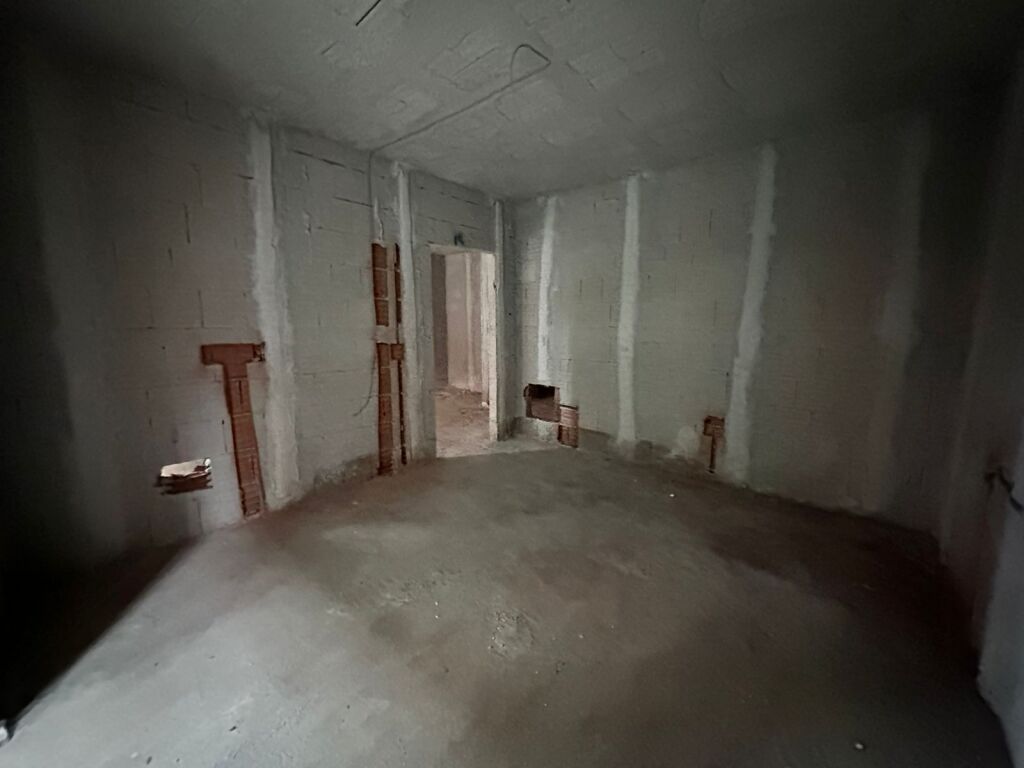 Apartament 1+1  per Shitje ne Paskuqan