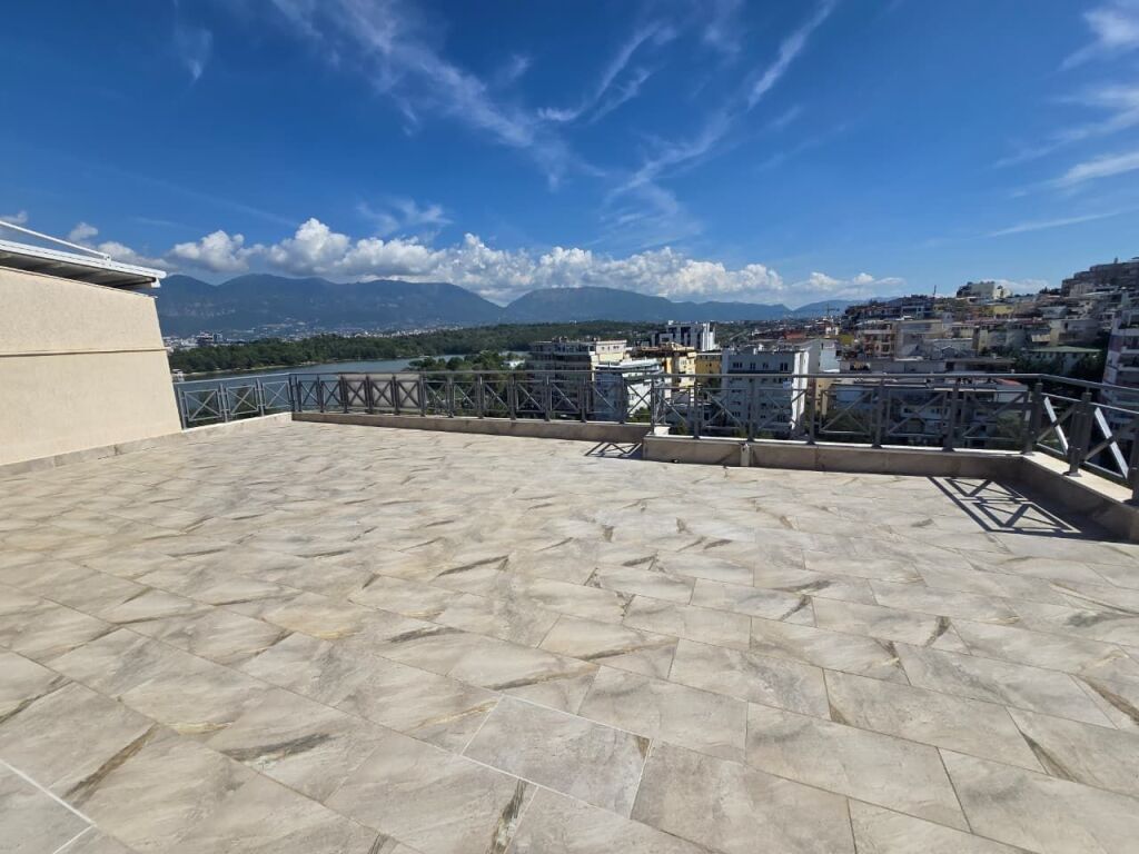APARTAMENT/ PENTHOUSE 3+1 Me Verande+ POST PARKIMI | ME QIRA | KOPSHTI ZOOLOGJIK