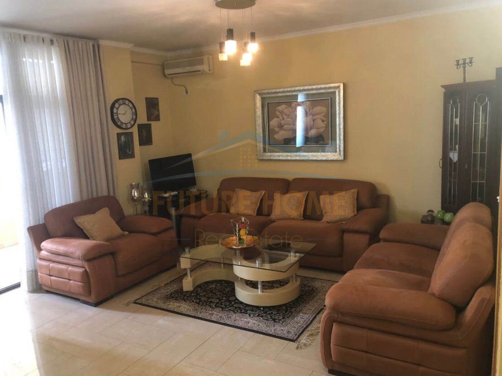 SHITET APARTAMENT 3+1 , RRUGA E ELBASANIT