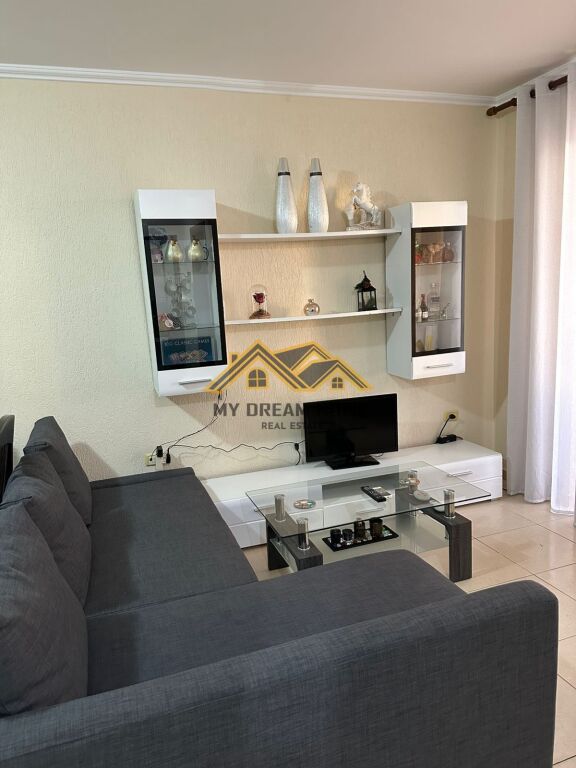 Apartament 1+1 Me Qira në Plazh Durrës!