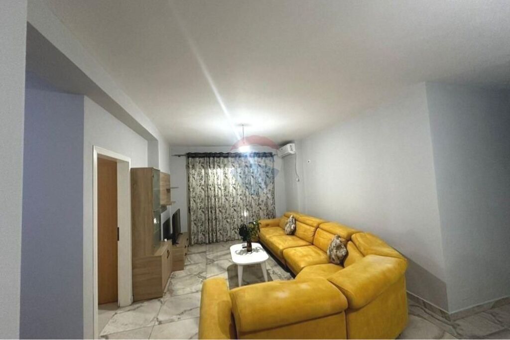 Apartament 3+1 me Depo në Astir