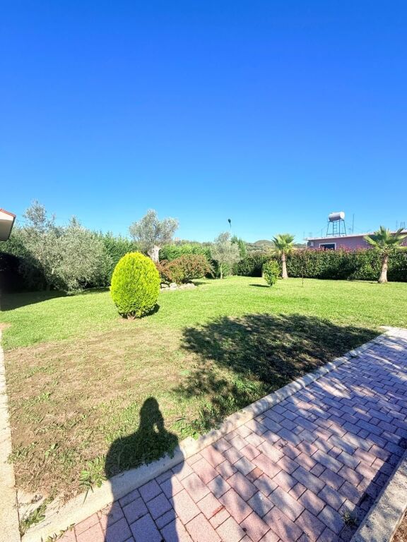 FOR SALE 3 FLOOR VILLA MANEZ DURRES