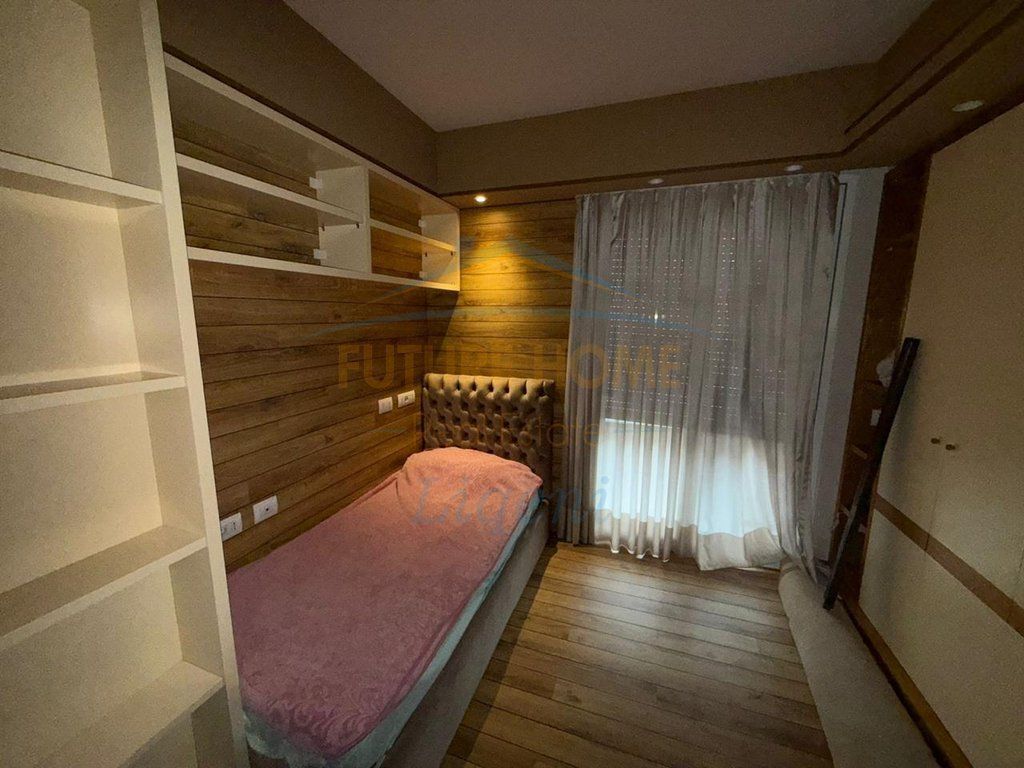 Jepet me qera 3+1+2 1950€