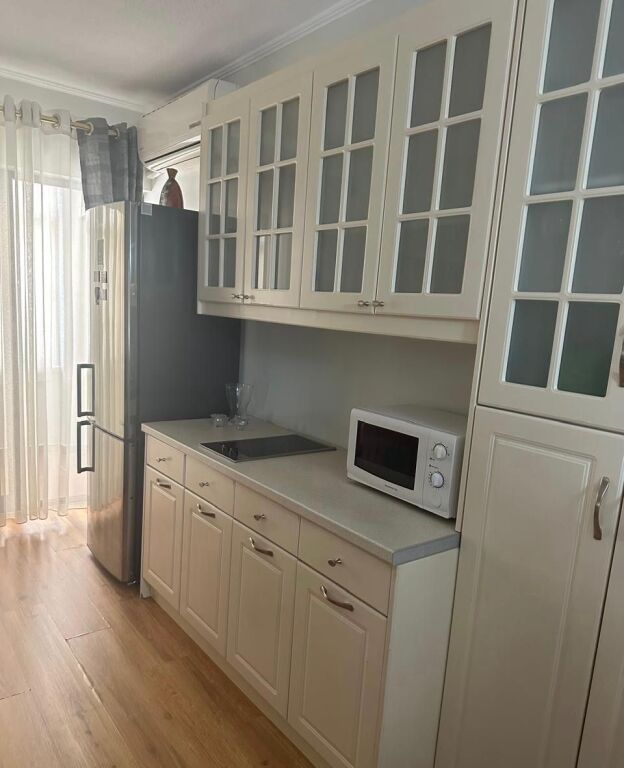 Super ap 2+1 at Kosovarve street