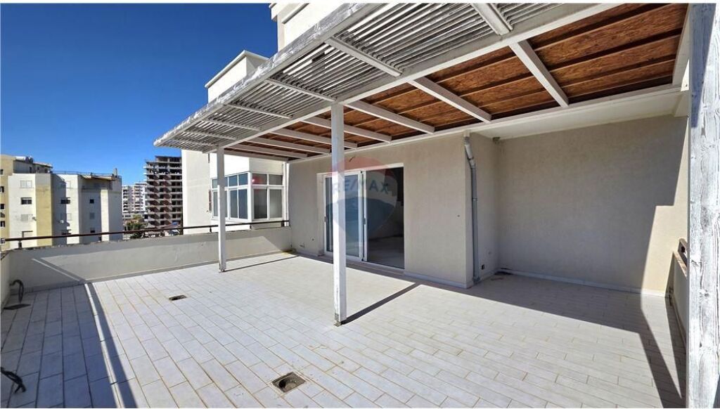 🏡 DUPLEX IN VENDITA – vicino alla Chiesa Ortodossa, Vlora