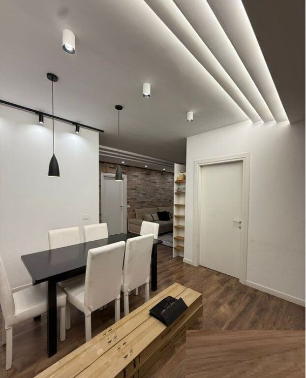 ME QIRA APARTAMENT 2+1+2 TE FUSHA AVIACIONIT