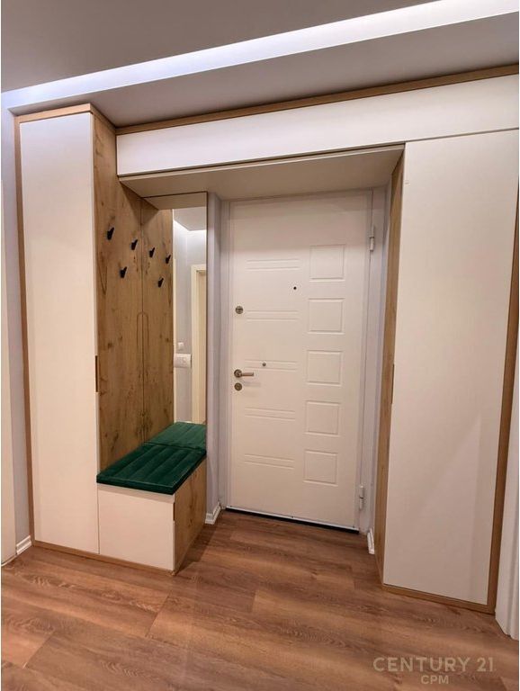 APARTAMENT 2+1+2 ME QERA TEK SHESHI WILLSON