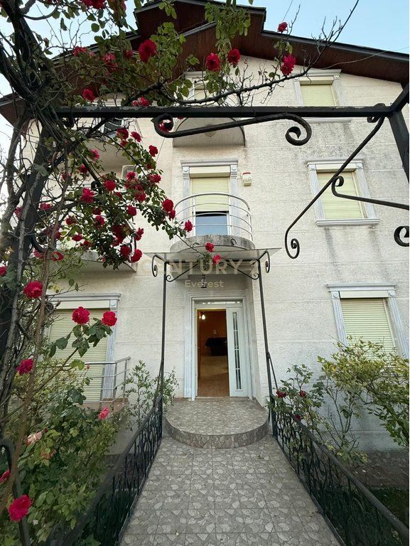 Vile me qira prane Liqenit te Farkes