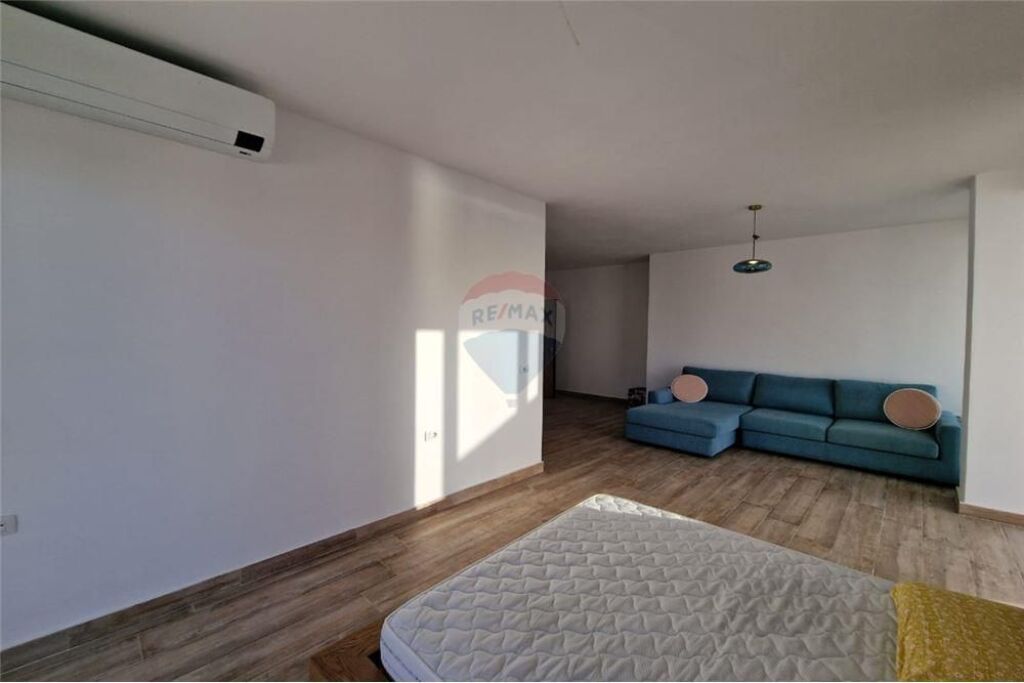 🏖️ Attico – In Vendita | Lungo Mare, Vlorë