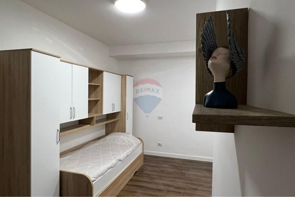 Appartamento 3+1+2+parcheggio - Comune di Parigi