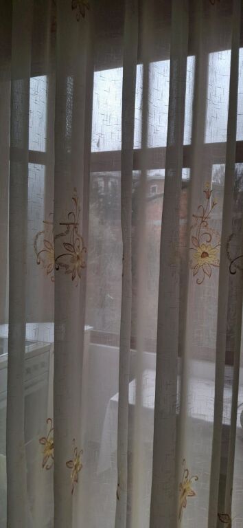 Appartamento 2+1+1 con Balcone in Affitto