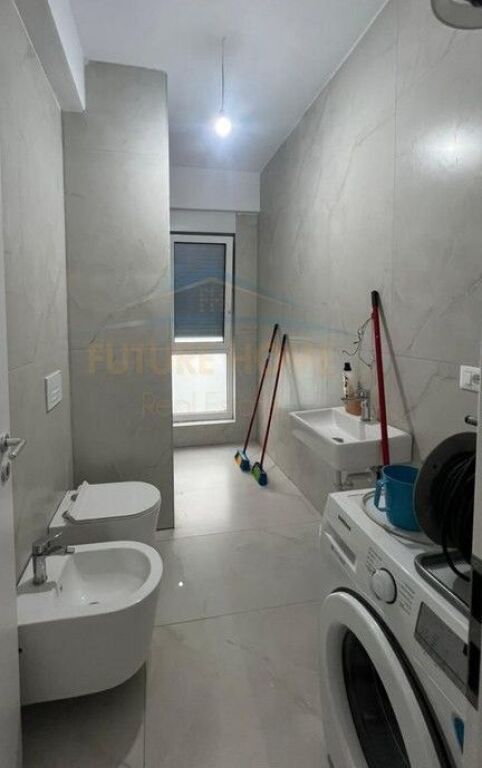 Qera, Apartament 2+1+Post Parkimi, Fresku, Tirane.
