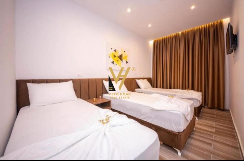 JEPET HOTEL ME QIRA NE ORIKUM 13.000 EURO NE VIT