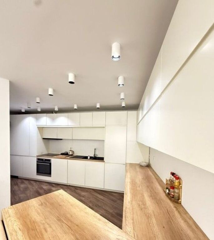 JEPET ME QIRA APARTAMENT 2+1+2 TE FUSHA AVIACIONIT