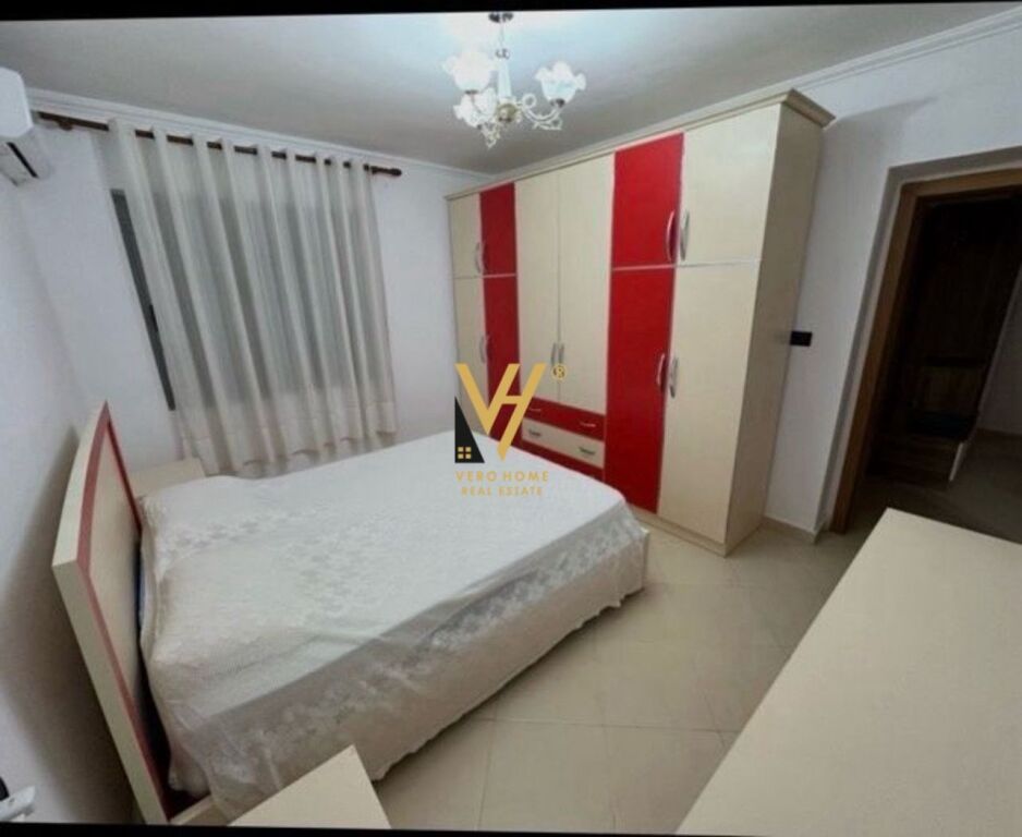 JEPET APARTAMENT 2+1+BLK ME QERA NE XHAMLLIK 50.000 LEKE