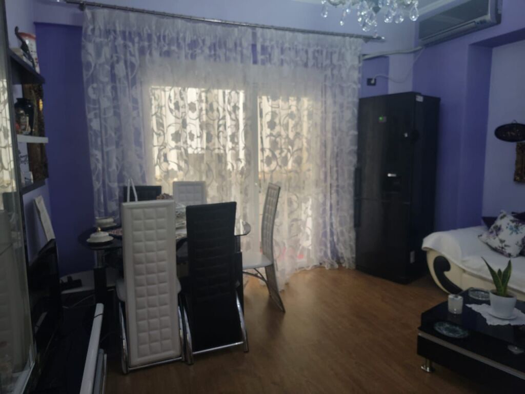 JEPET ME QIRA APARTAMENT 2+1 TEK MBIKALIMI I KOMUNES