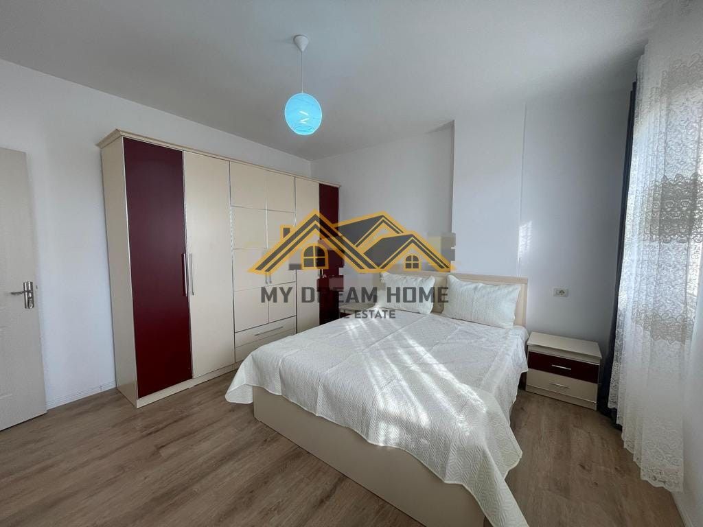 JEPET APARTAMENT 1+1 ME QIRA NE PLAZH HEKURUDHA , DURRES!!