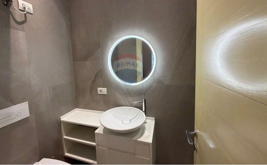 Villa for Sale Attached with Yard Kodra e Diellit 1  (530491011-185)