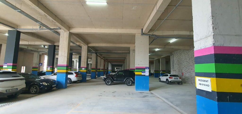 POST PARKIMI - PËR SHITJE - KODRA E DIELLIT 2, TIRANË