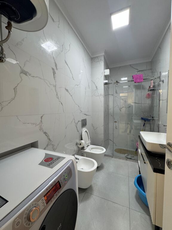 Affittasi 2+1 complesso Golden Park 3 60.000 leke