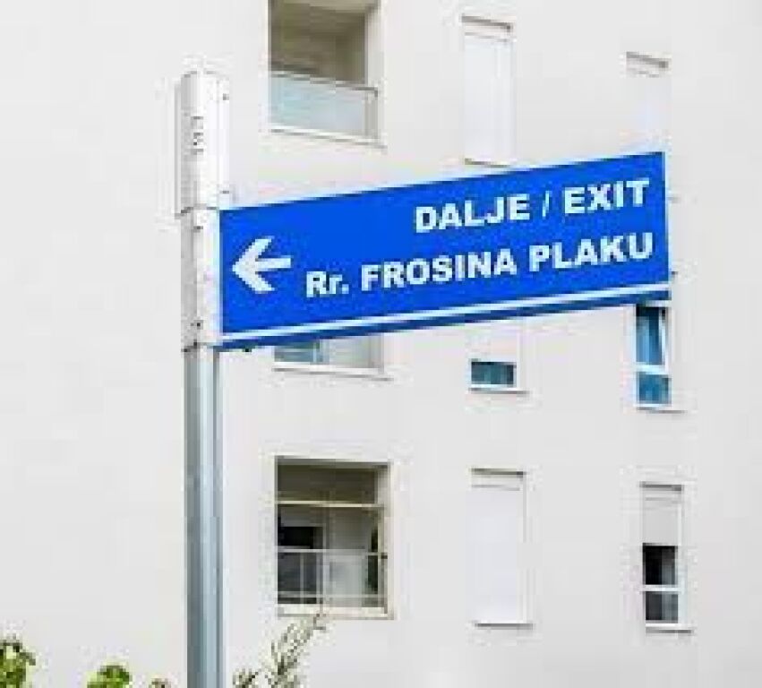 Affittasi 1+1 via Frosina Plaku