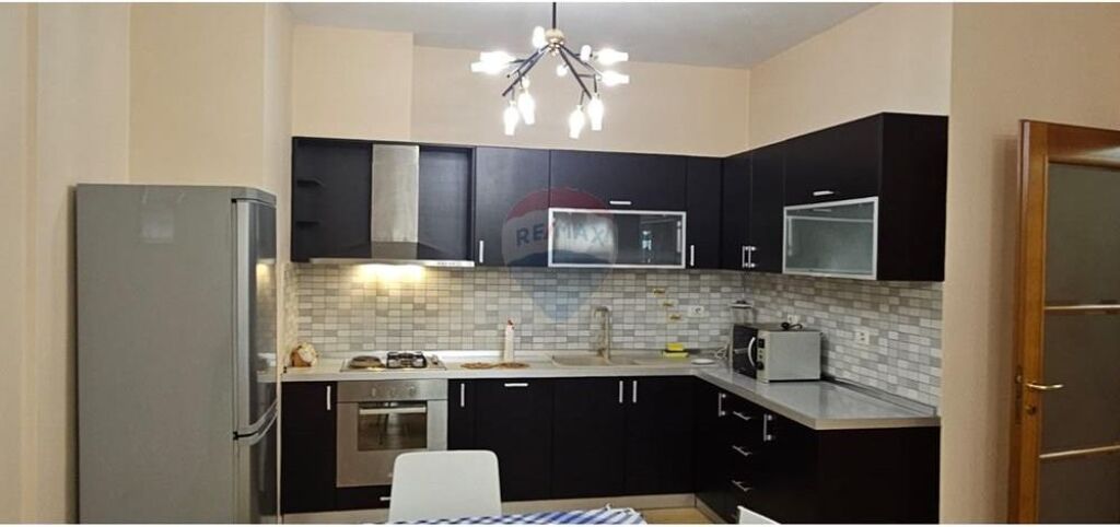 APARTAMENT 2+1+2 PER QIRA- RRUGA E SALES