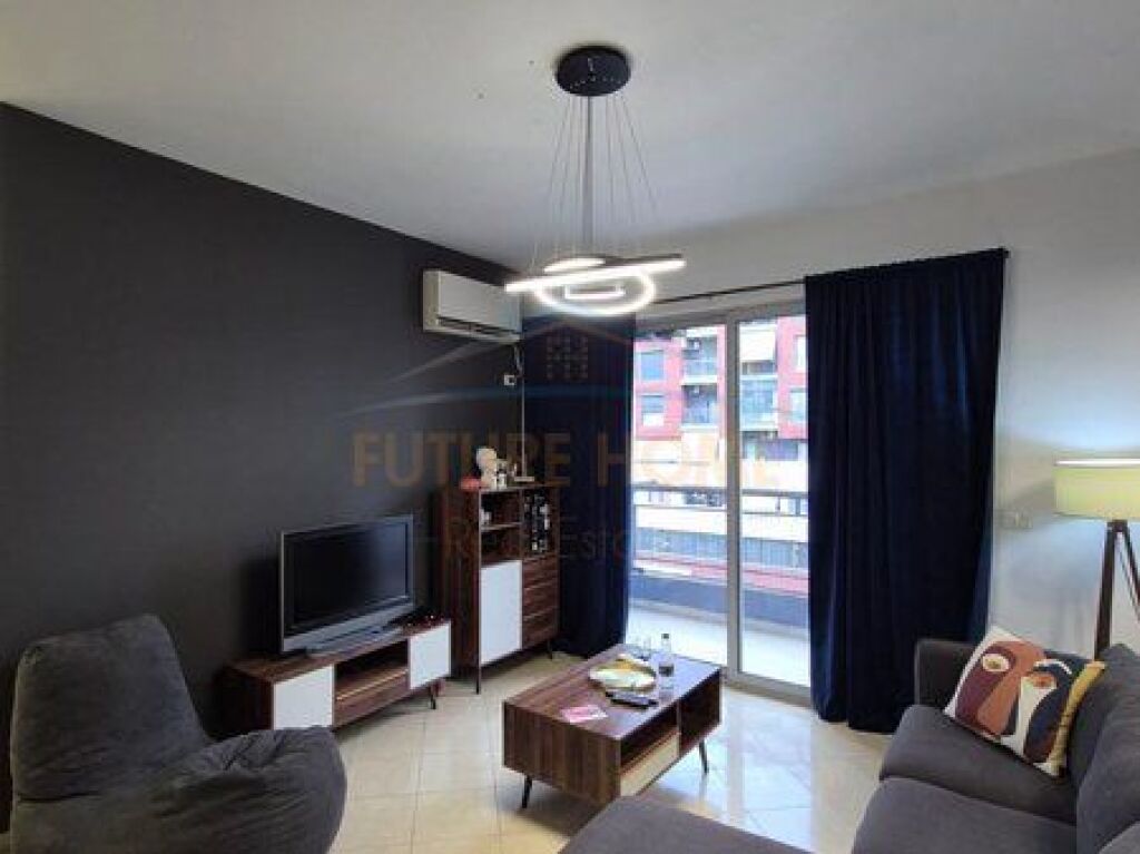 QERA APARTAMENT 2+1+PARKIM RROTONDO ASTIRIT