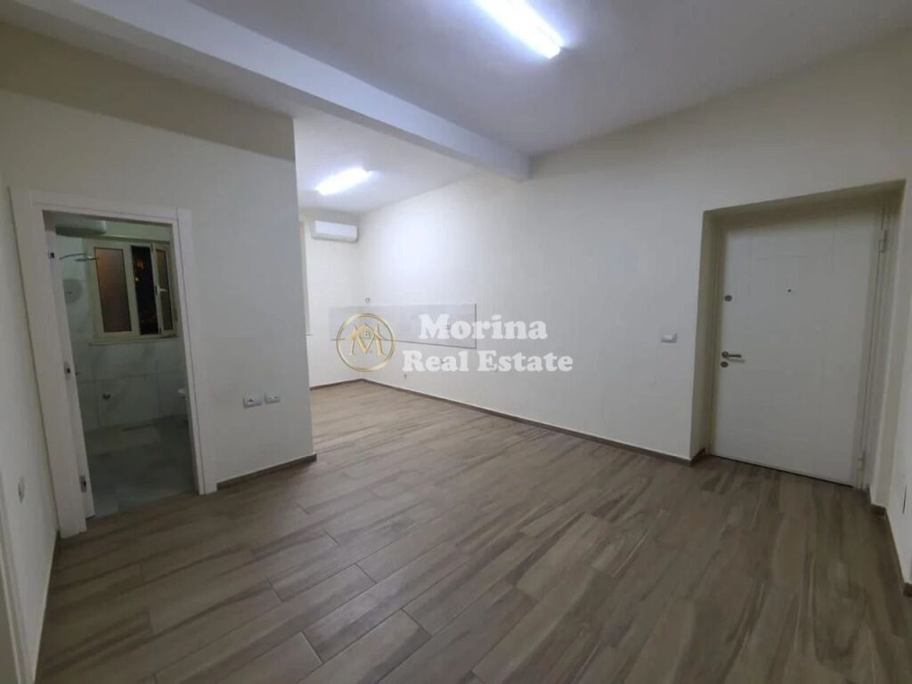 Qera | Ambjent Biznesi | Stacioni i Trenit | 1000 €/muaj