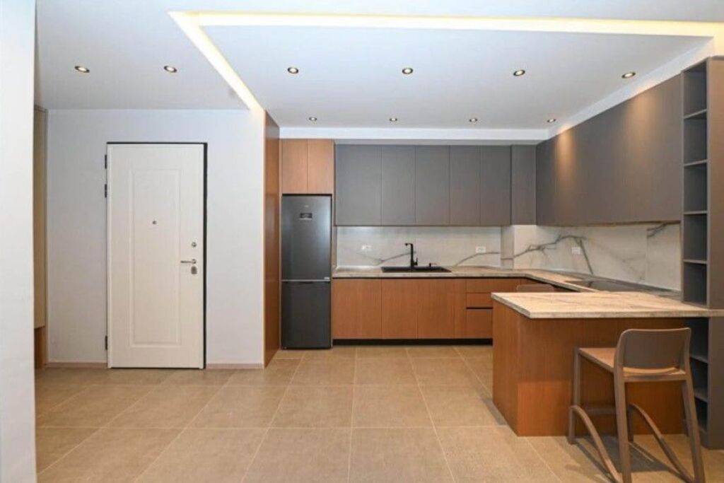 📌 Jepet me qera apartament 2+1 tek Kompleksi Delijorgji