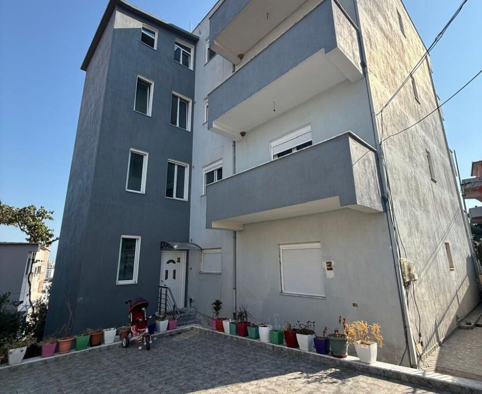 VILLA FOR SALE IN THE HOSPITAL AREA DURRES