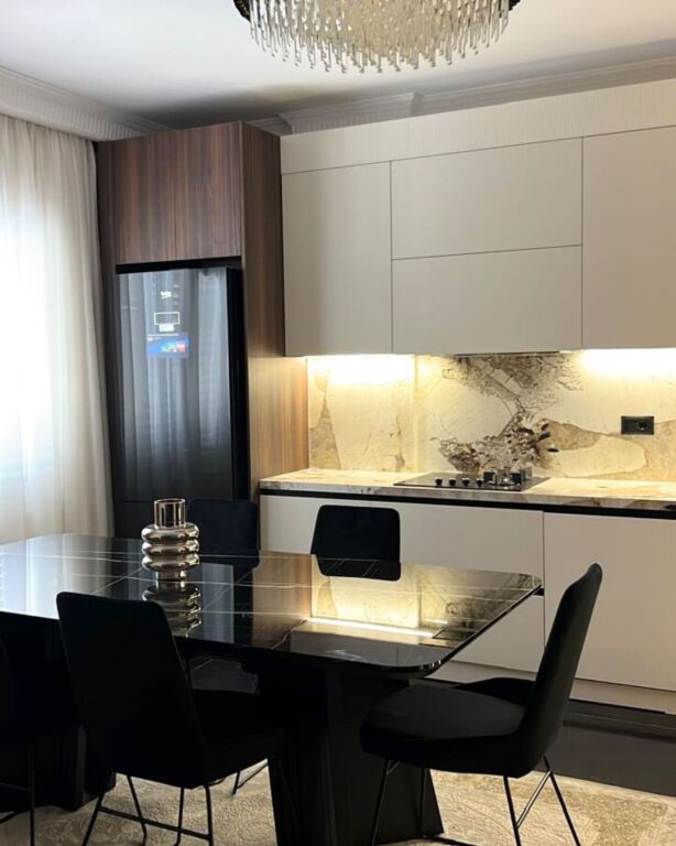 Apartament me Qira