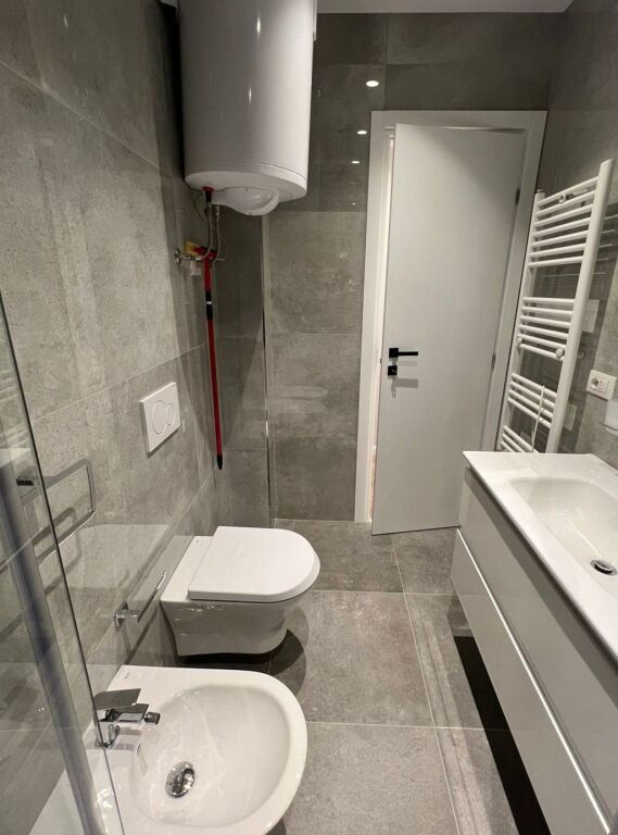 Apartament me qera 2+1 Ish Fusha e Aviacionit