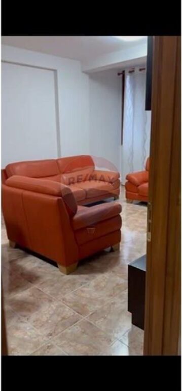 Jepet Apartament 2+1 me Qira te Rr.Him Kolli