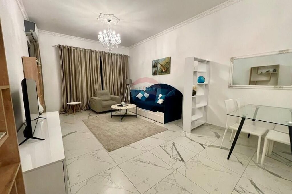 Apartament per qira, 1+1 i mobiluar te Square 21