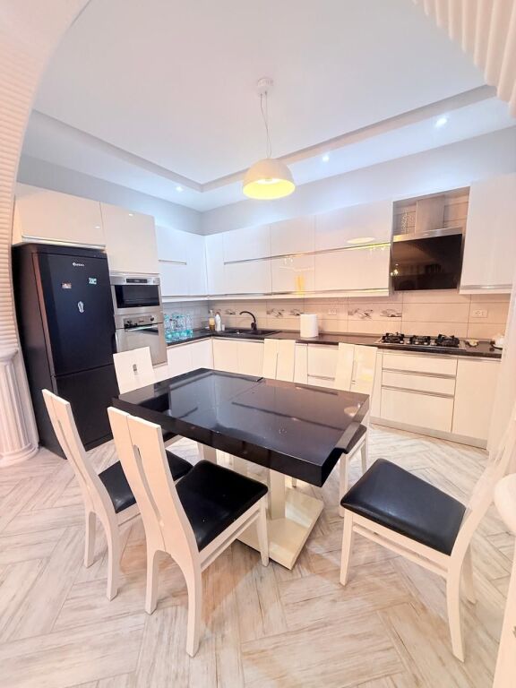 FOR SALE 3 FLOOR VILLA MANEZ DURRES