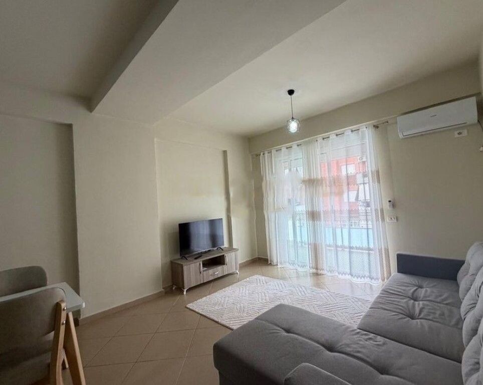 GOLDEN PARK, APPARTAMENTO 2+1 IN AFFITTO, PRESSO IL PALAZZO CON LA FRECCIA