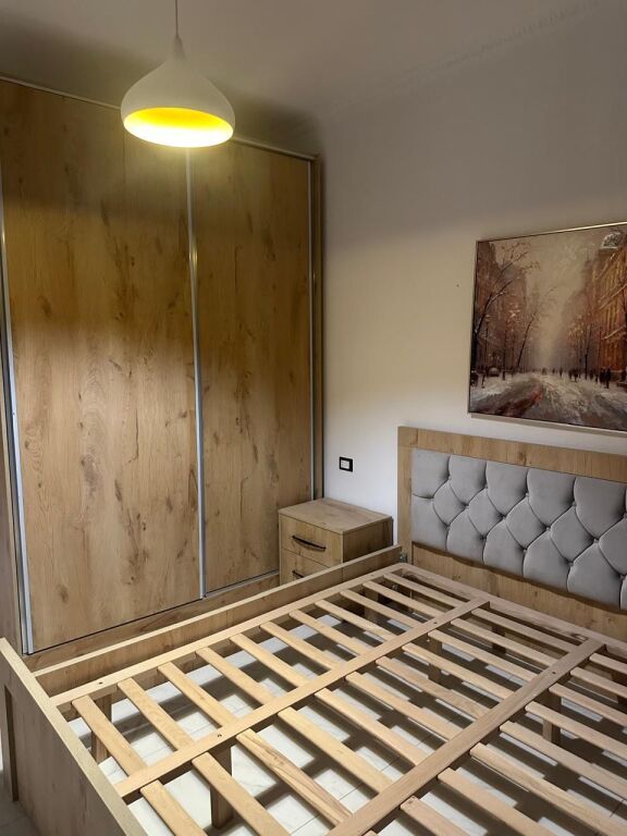 Jepet me qira 1+1 Rruga Jordan Misja 500 mije leke